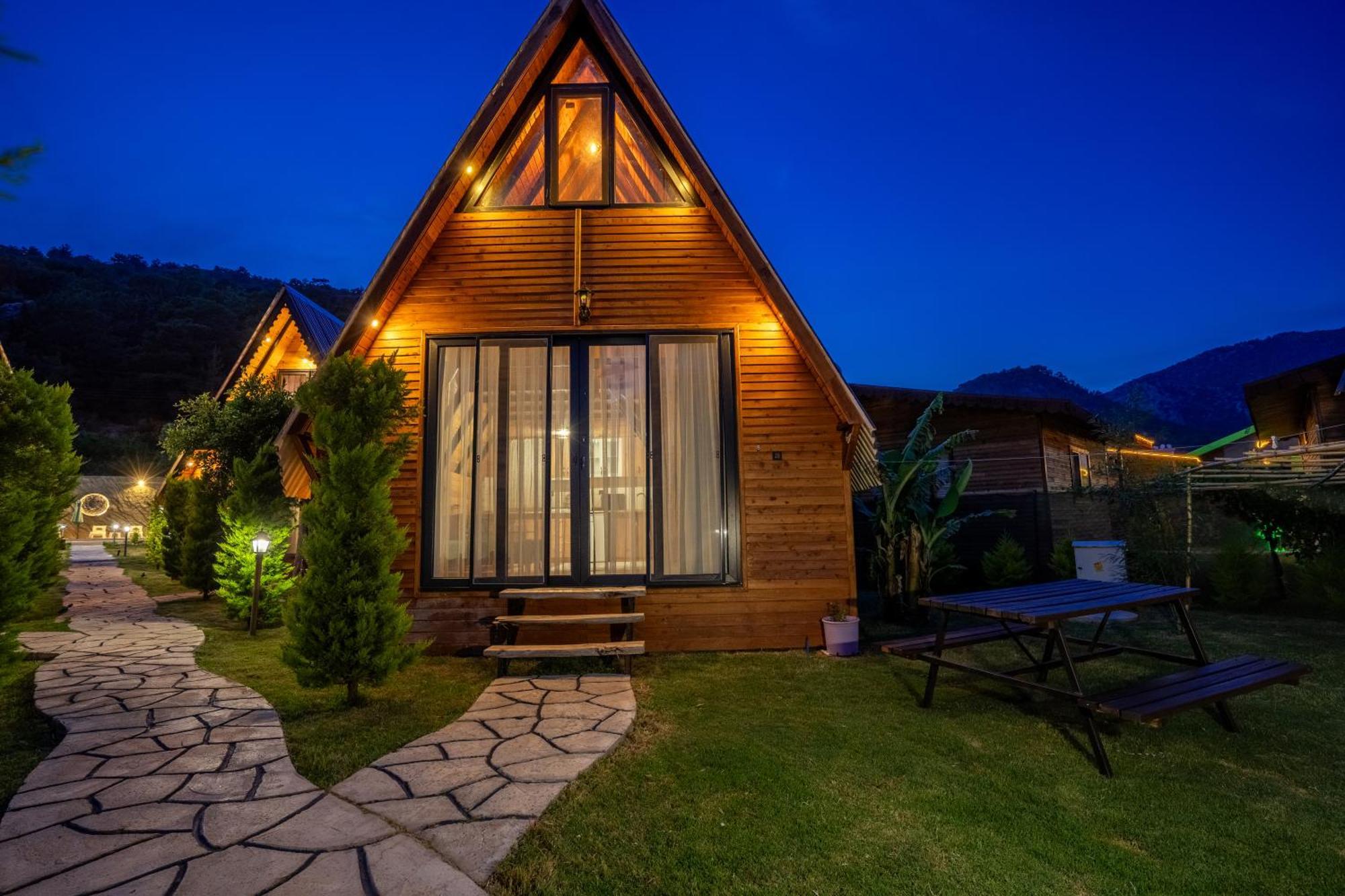 Kumluca Karaoez Sapphire Bungalows מראה חיצוני תמונה